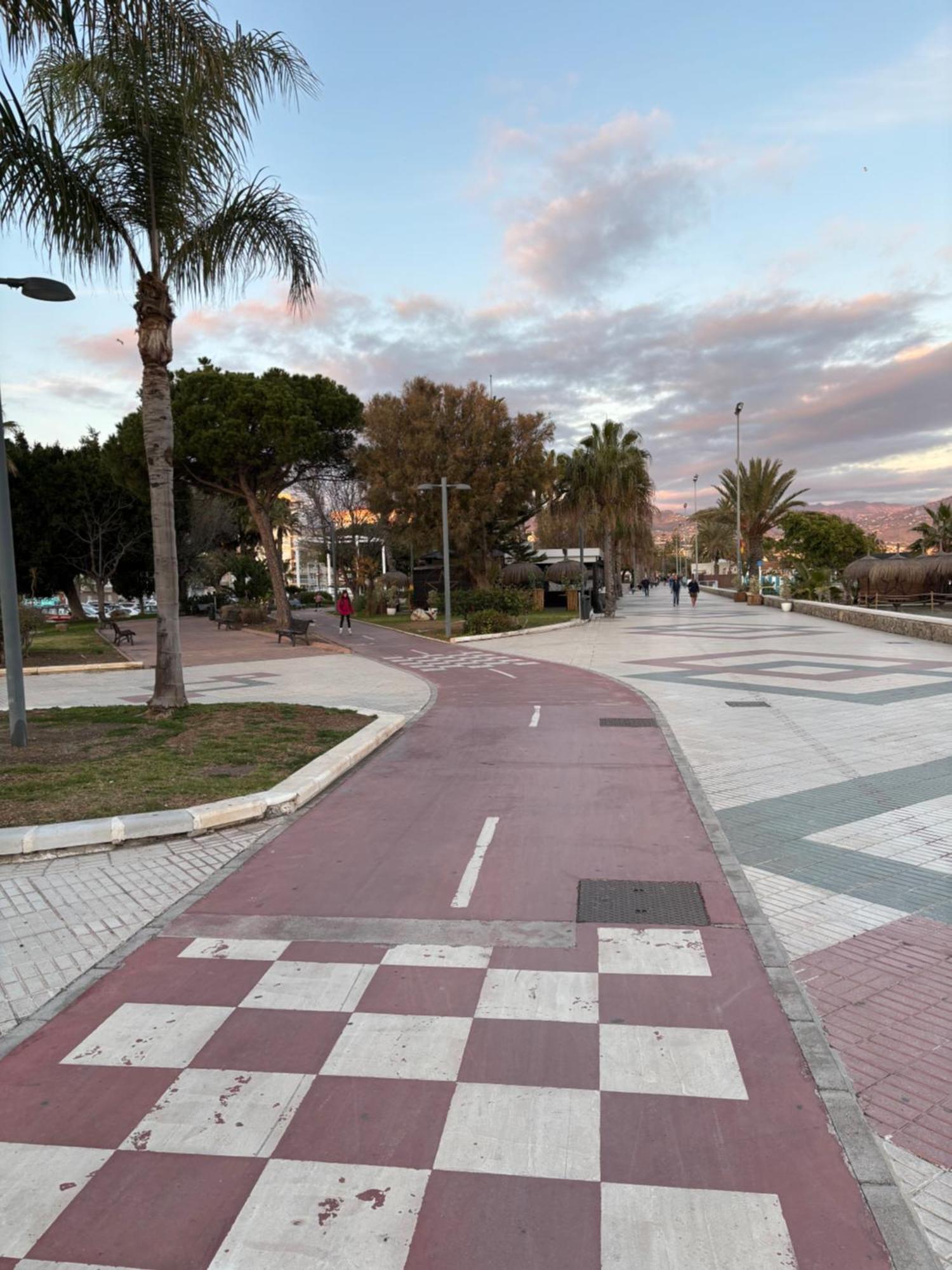Estudio En Torre Del Mar A 3 Minutos Andando De La Playa Exterior photo